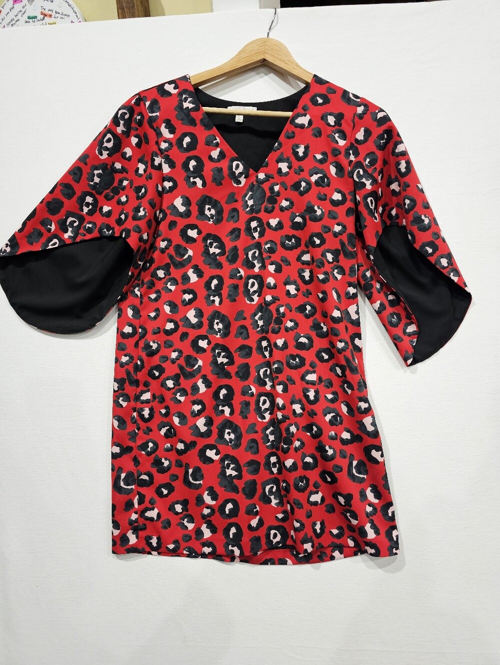 Anna Cate XS Red Leopard Print Lined V-Neck Tunic Shift Dress with Kimono Sleeve